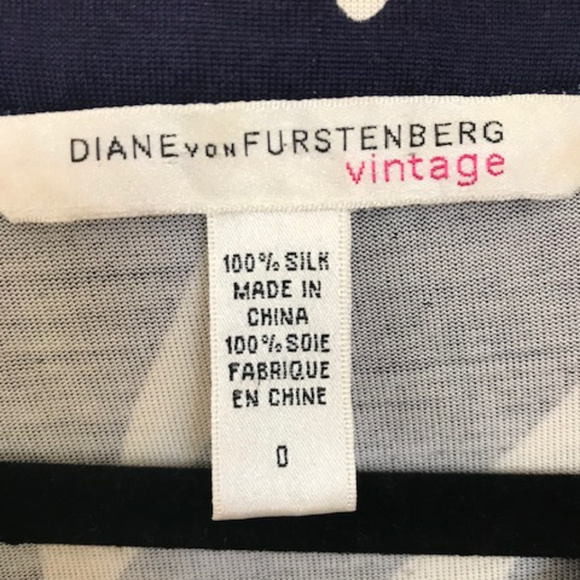 Diane von Furstenberg Vintage Silk Mini Dress - Picture 7 of 7